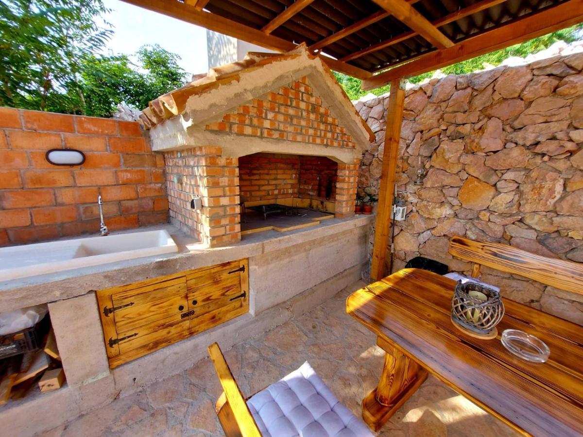 Holiday House Pag Zubovići Kültér fotó